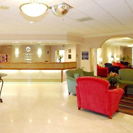 Clarion Hotel Fort Myers Buitenkant foto