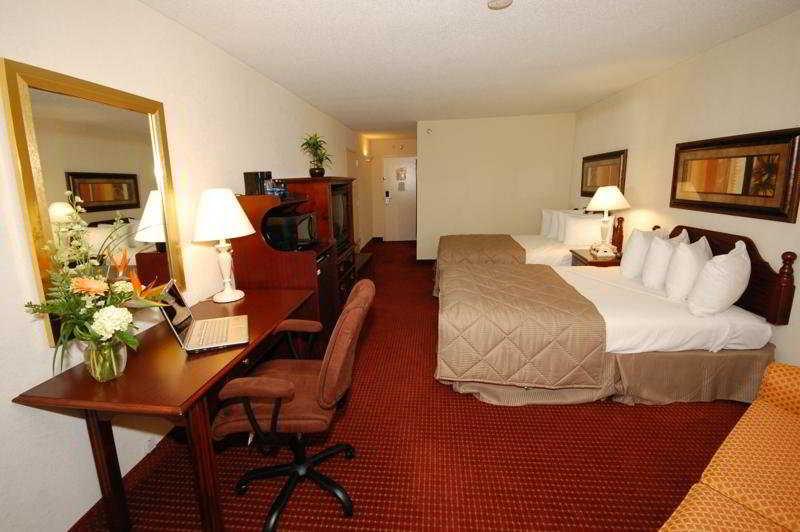Clarion Hotel Fort Myers Buitenkant foto